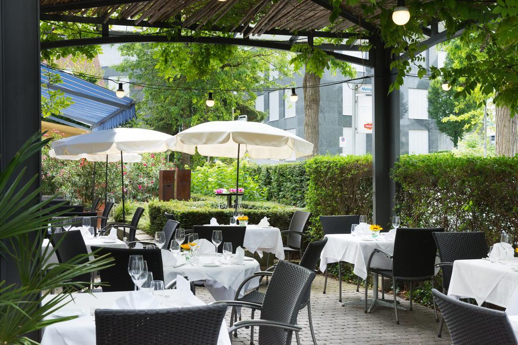 Hotel Fly Away Kloten Restaurant bilde