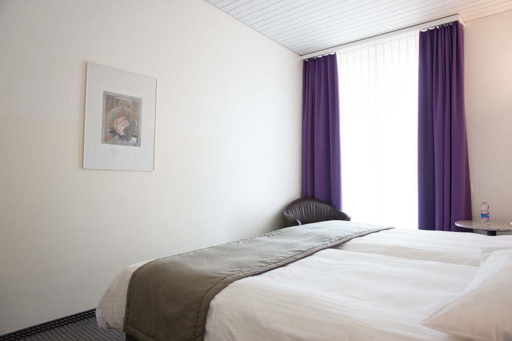 Hotel Fly Away Kloten Eksteriør bilde
