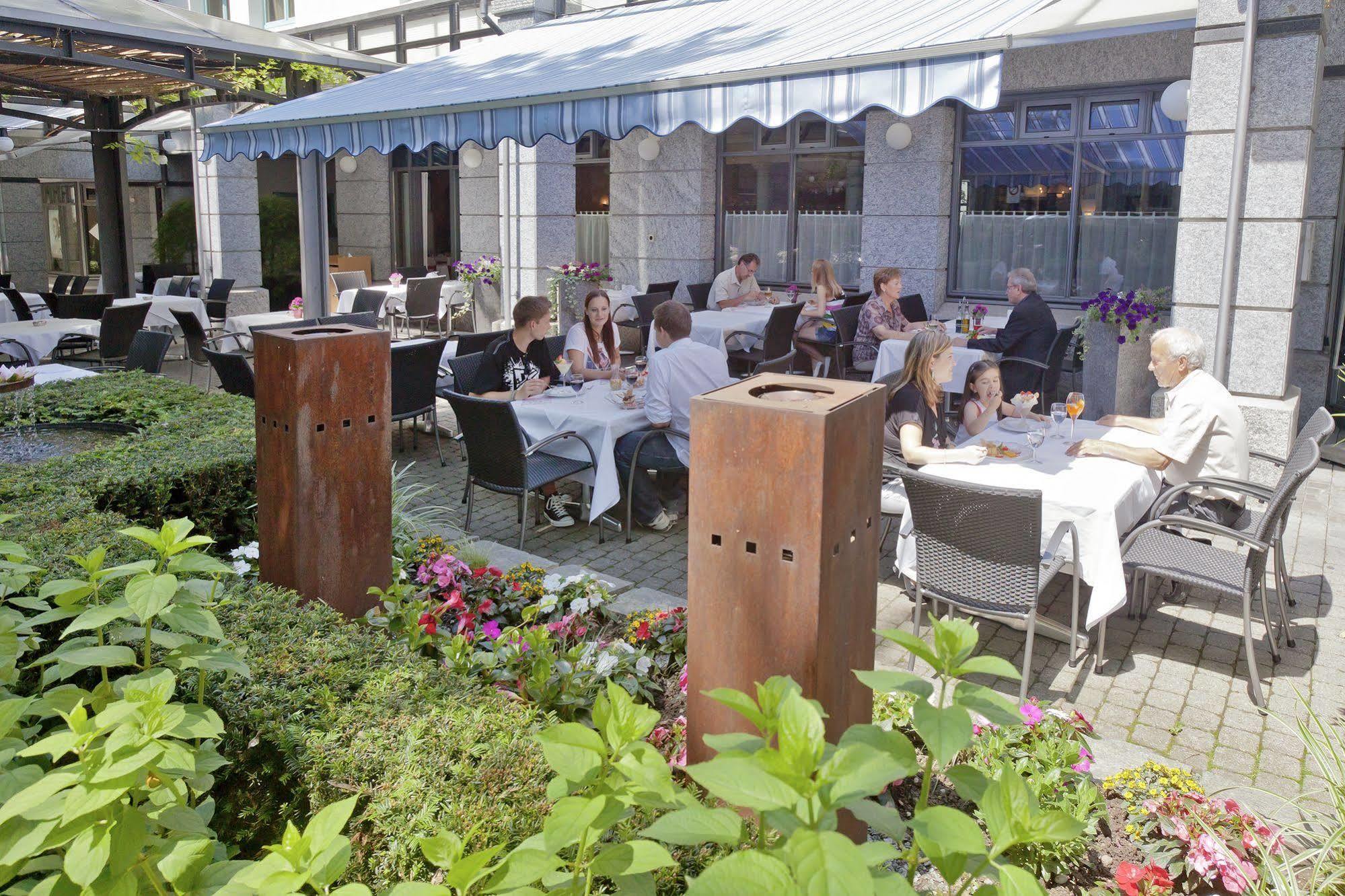 Hotel Fly Away Kloten Eksteriør bilde